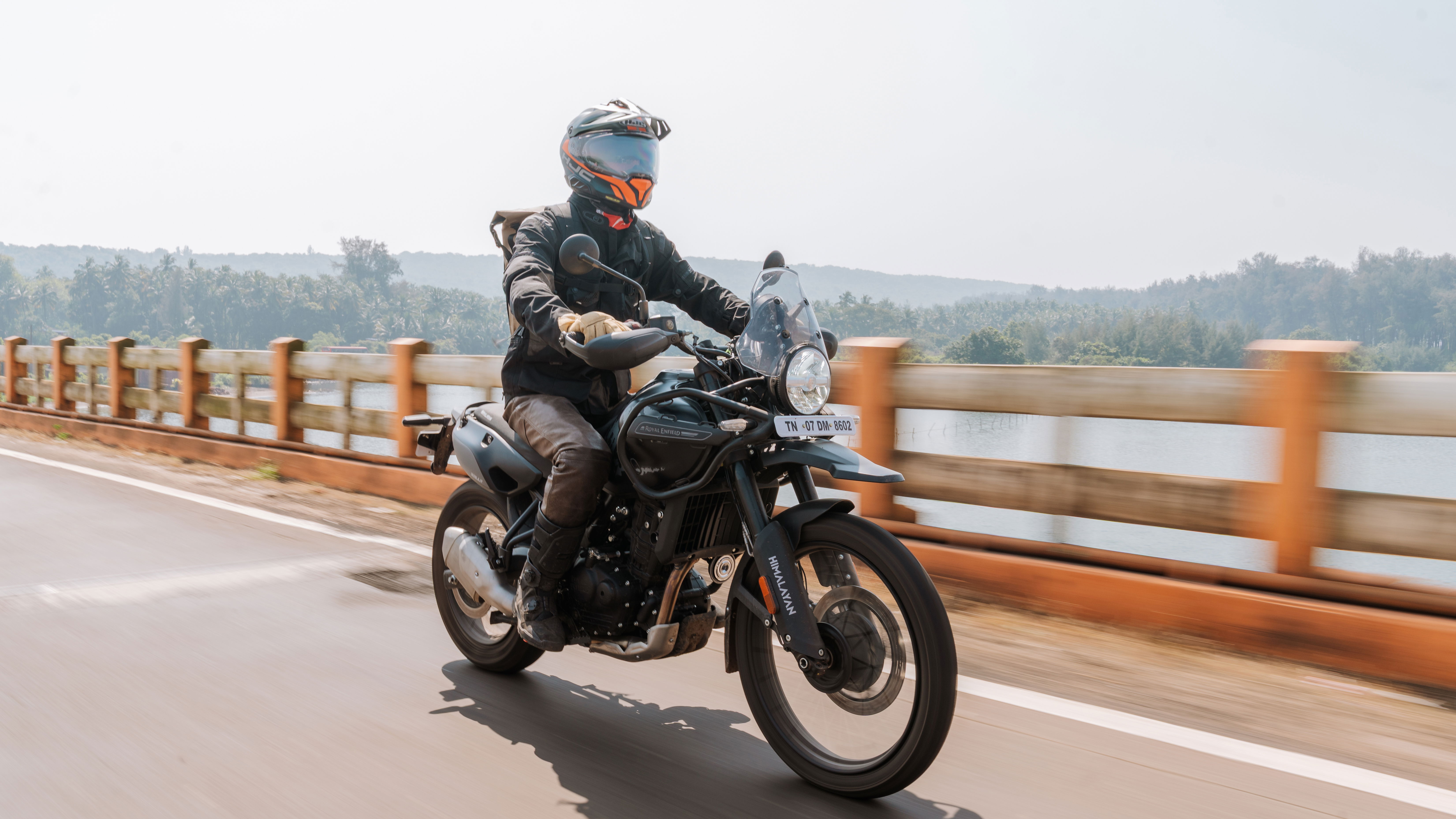 2026 Royal Enfield 450 Mana Black