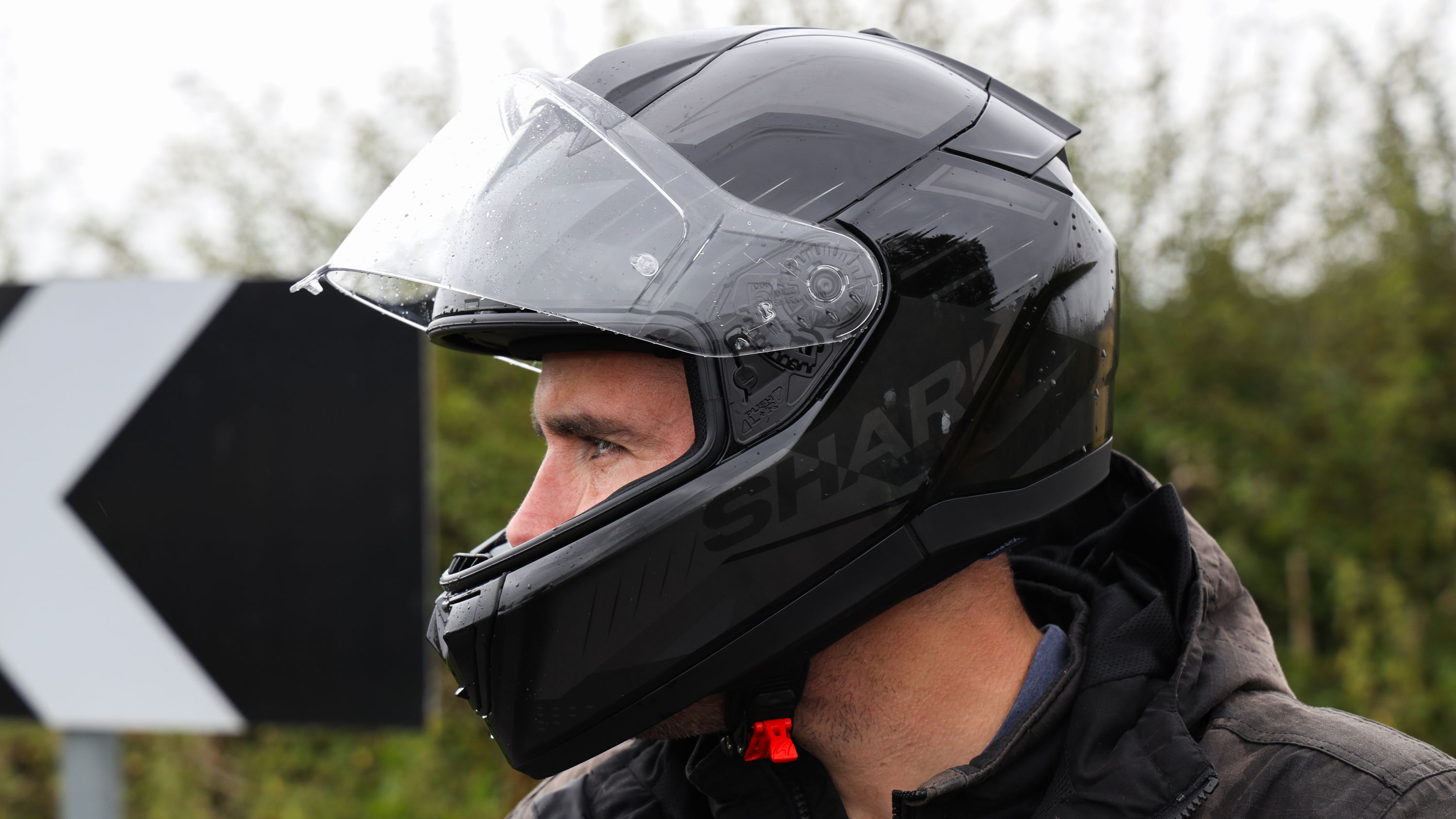 The Shark Ridill 2 being worn