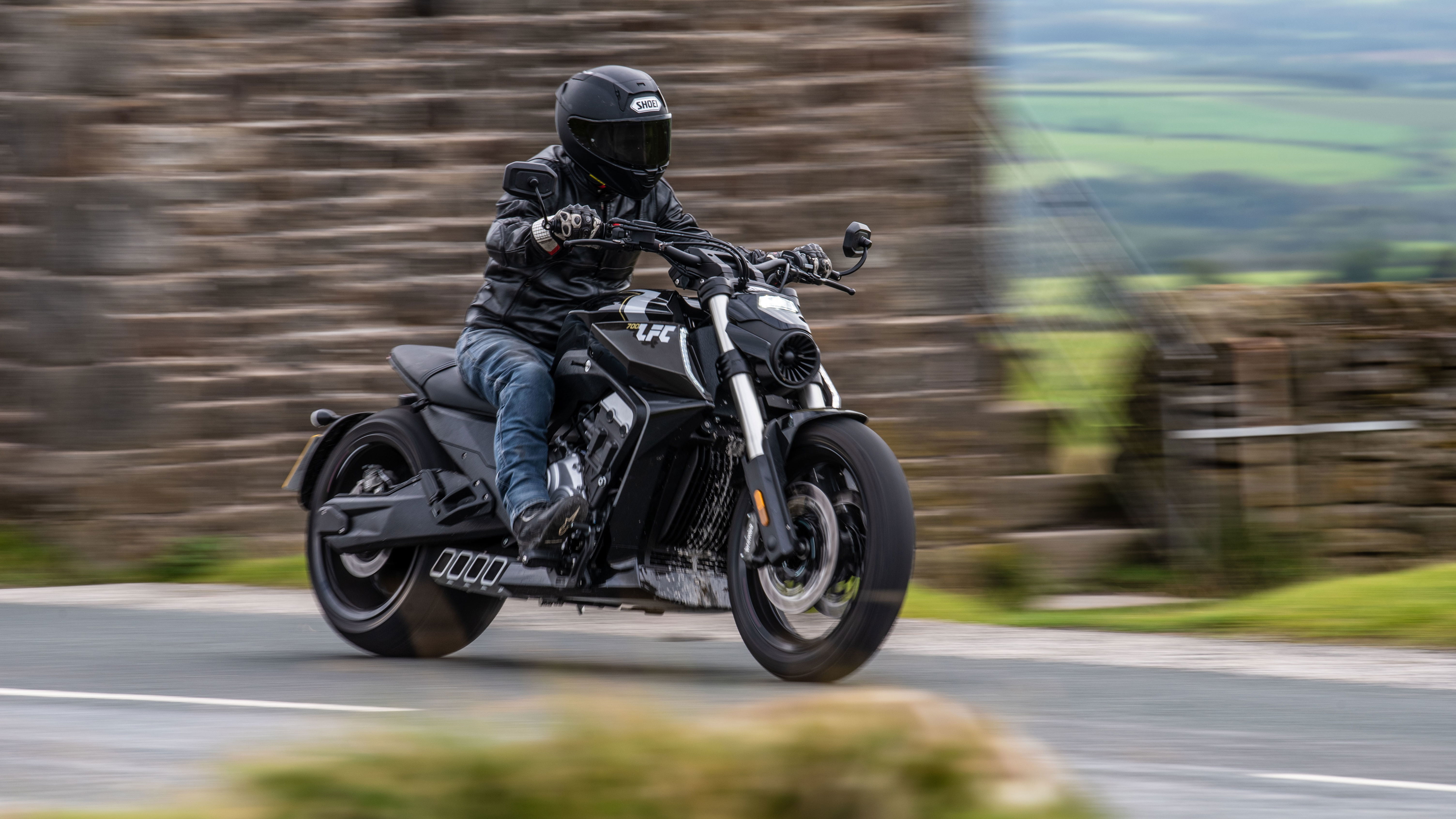 The Benda LFC700 - riding