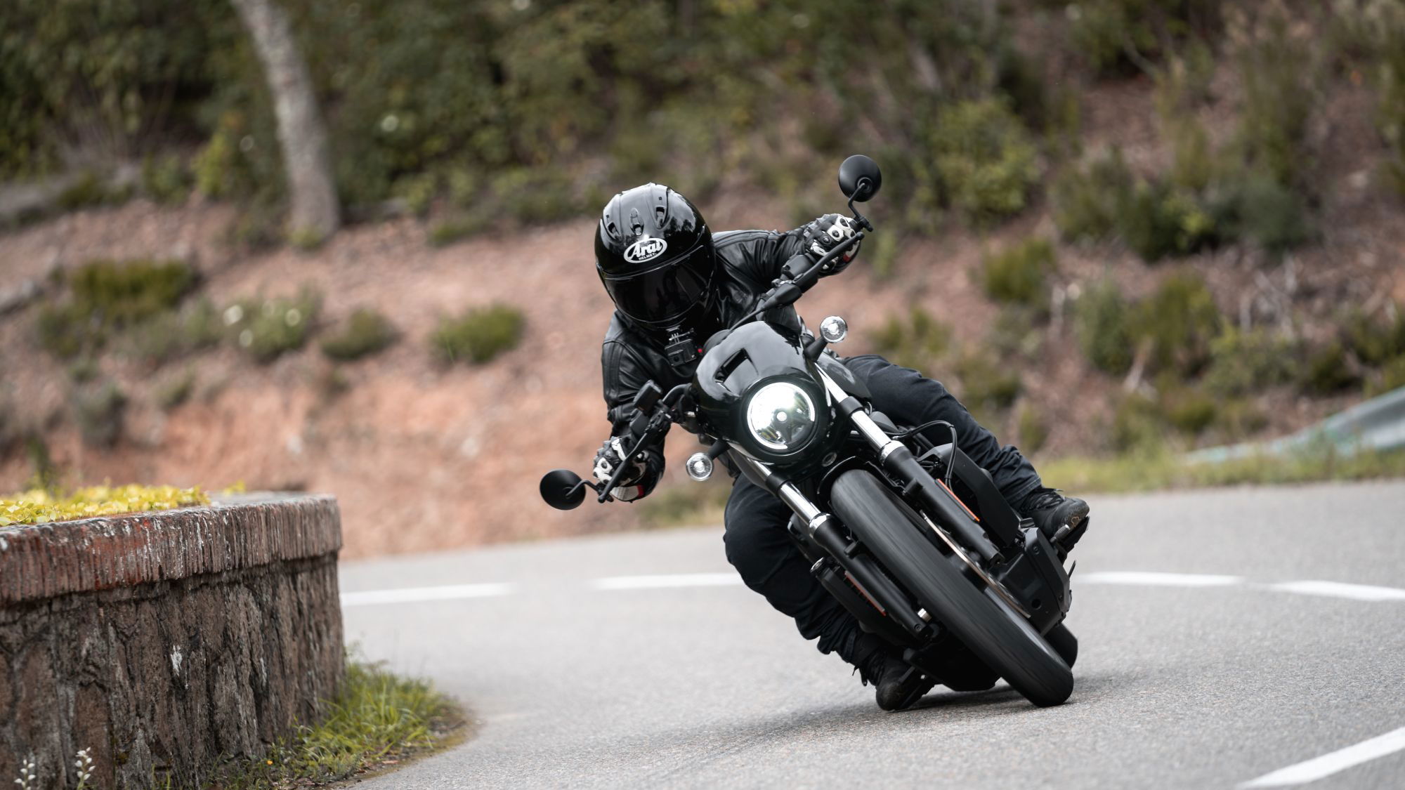 H-D-Nightster-Visordown-Review